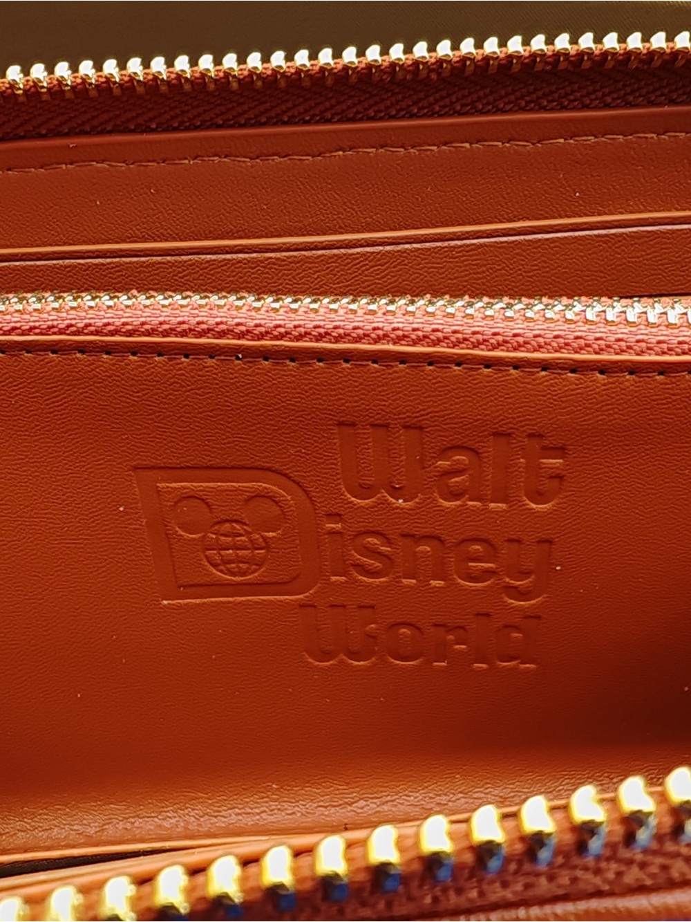 Coach Brown Signature Canvas wallet - Picture 2 of 5